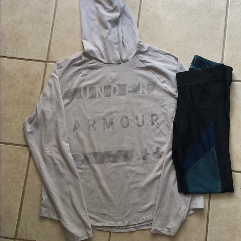 Under Armour Light Hoodie & Leggings
